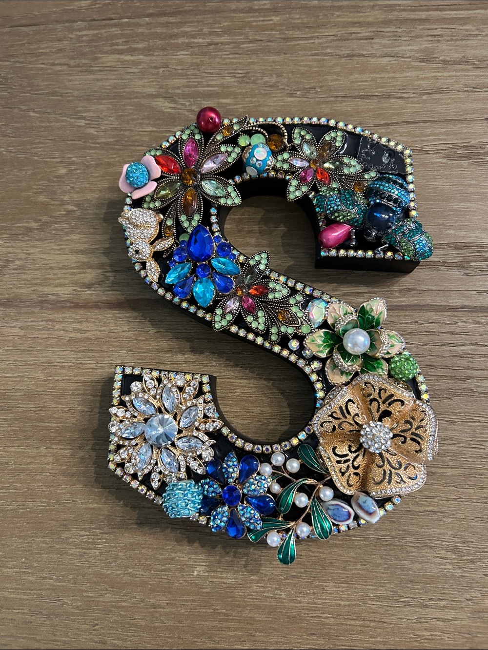 Letter “S” decoration